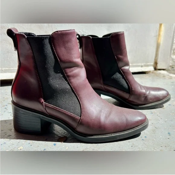 Zara Women's Burgundy Leather Ankle Boots - Picture 2 of 4